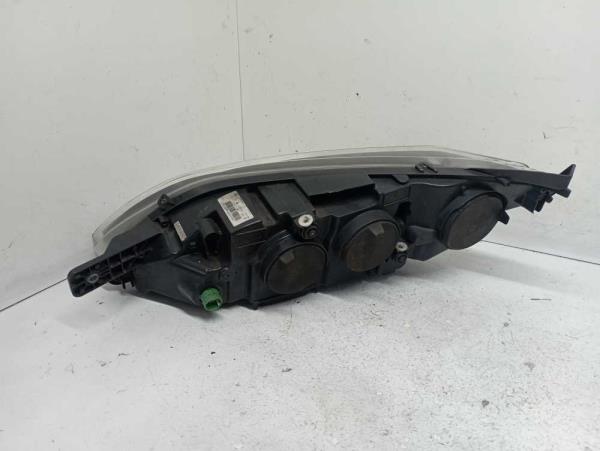 PHARE DROIT PEUGEOT/CITROEN/FIAT - Vue 2